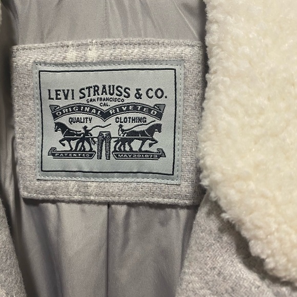 Wool blend sherpa collar top coat - Picture 4 of 5